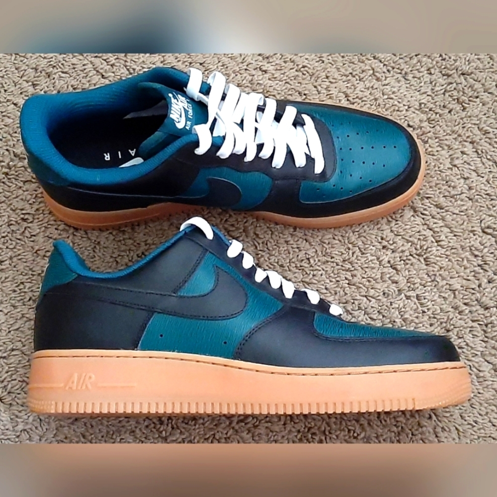 Nike Air Force 1 Low '07 LV8
